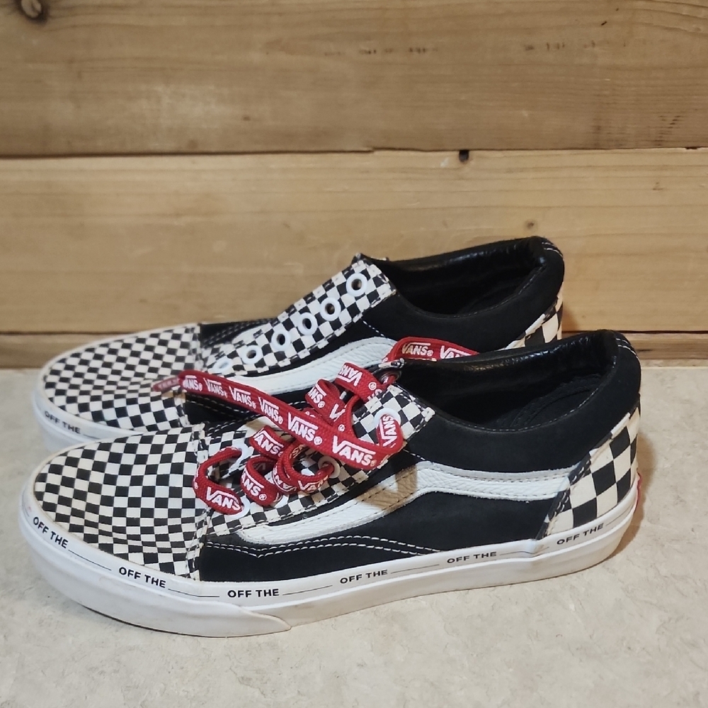Vans Off The Wall Shoes Size 3.0 Kids